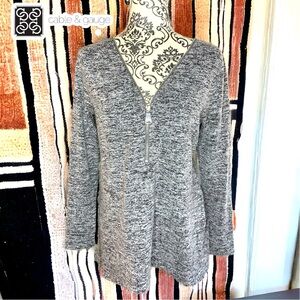 CABLE & GAUGE Women’s sweater with zipper- Medium